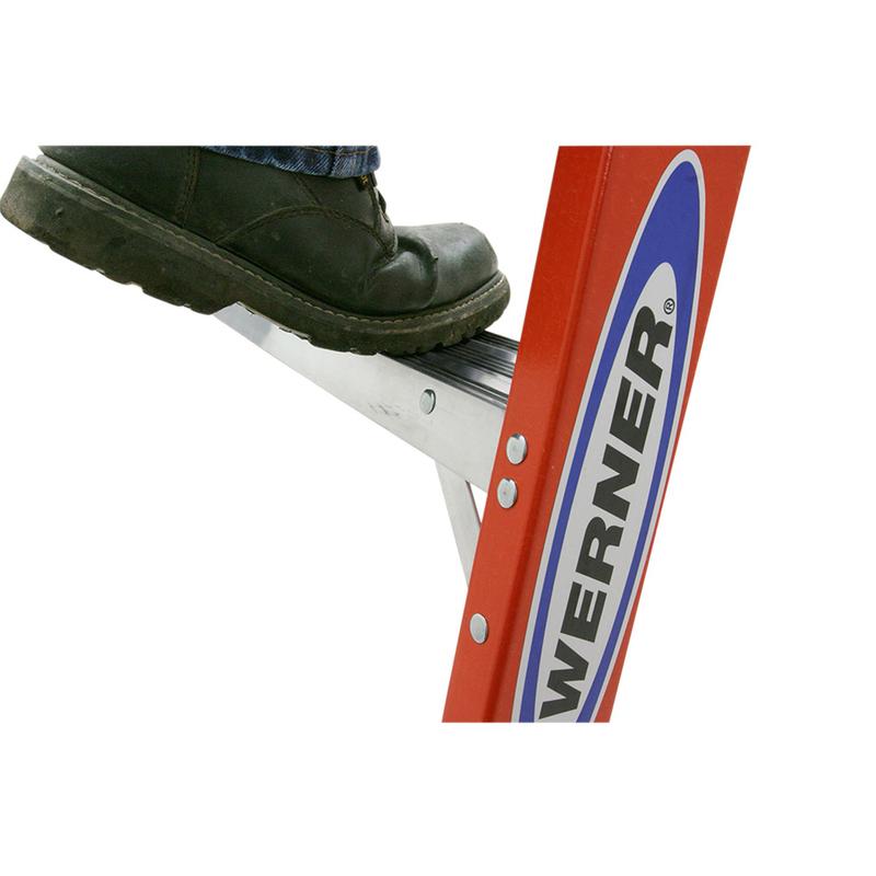 Werner  8 ft. H x 26.84 in. W Fiberglass  Step Ladder  Type IA  300