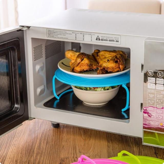 Praktisches Mikrowellen-Dampftablett für Lebensmittel aus Kunststoff 