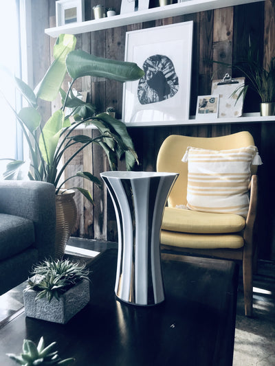 Blumenvase aus Porzellan im Retro-Stil mit goldenen Streifen l