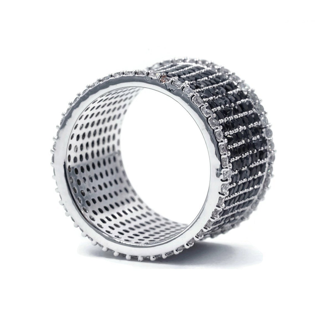 Schwarz-weißes, silberfarbenes modisches Ringband mit CZ-Cluster