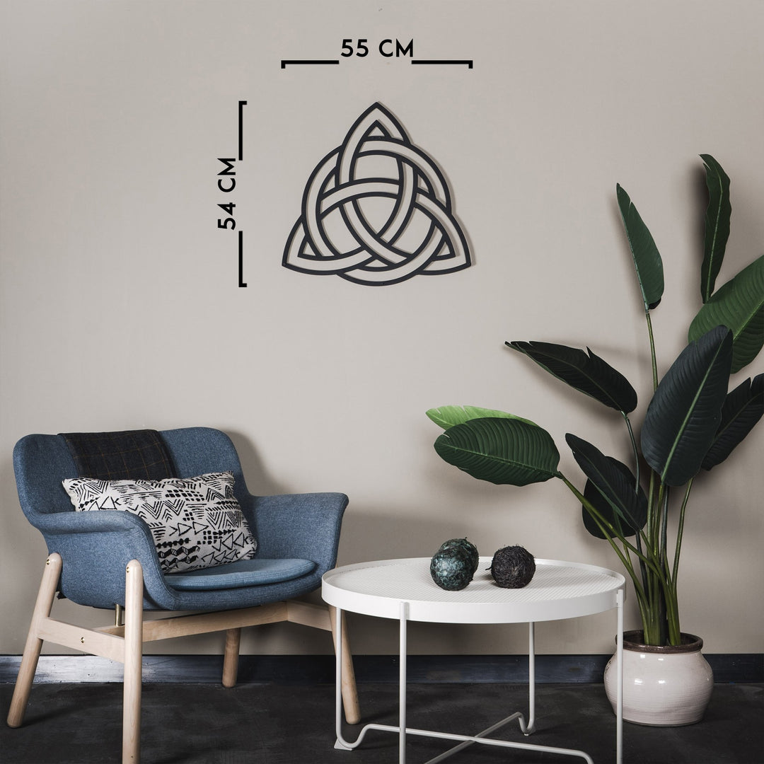 Triquetra – Wandkunst aus Metall 