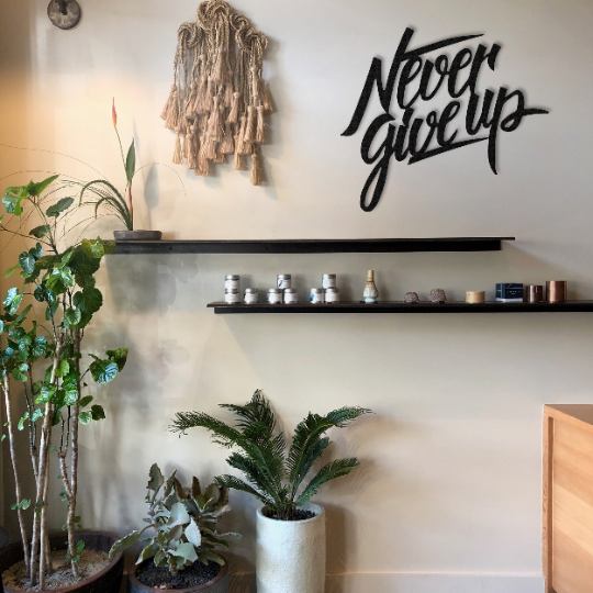 Gib niemals auf – Wandkunst aus Metall 