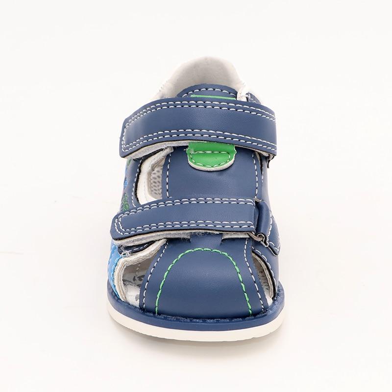 Orthopädische Sandalen für Kinder