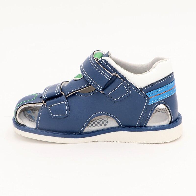 Orthopädische Sandalen für Kinder