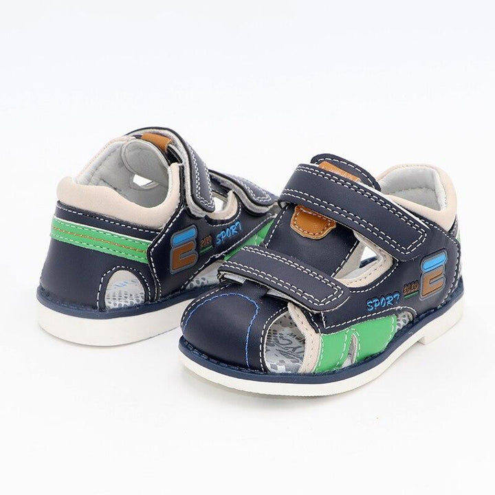 Orthopädische Sandalen für Kinder