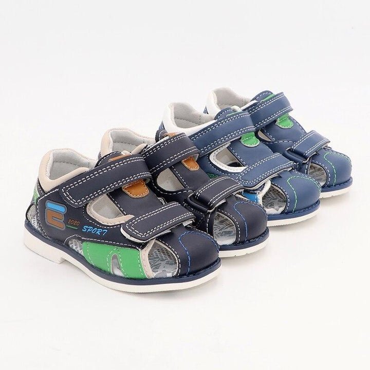 Orthopädische Sandalen für Kinder