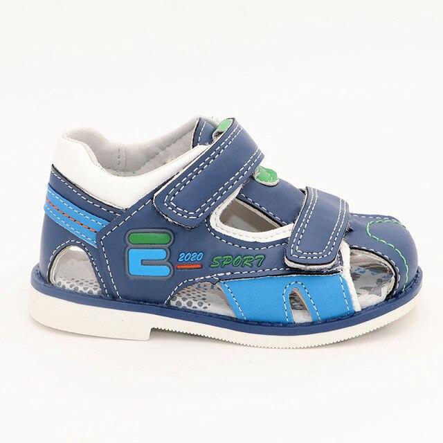 Orthopädische Sandalen für Kinder